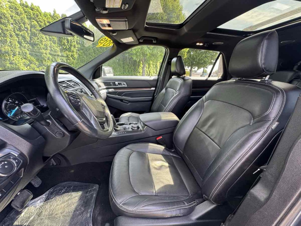 2019 Ford Explorer Image 16
