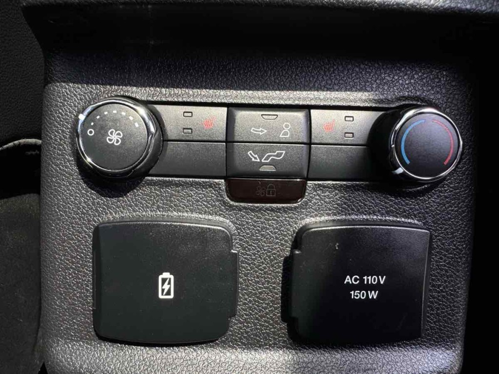 2019 Ford Explorer Image 23