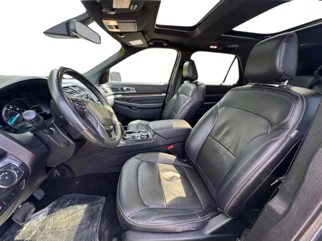 2019 Ford Explorer Image 16
