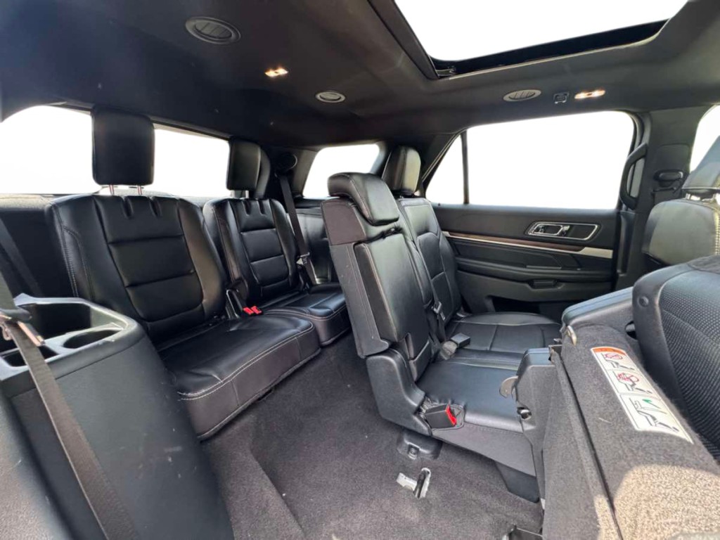 2019 Ford Explorer Image 21