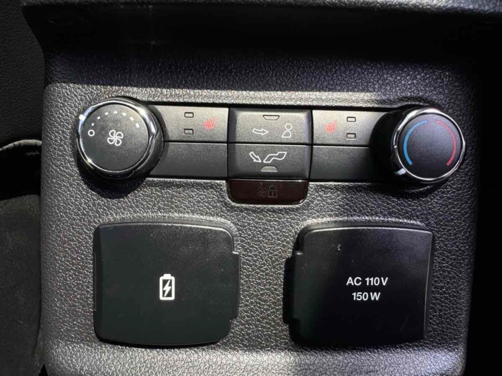 2019 Ford Explorer Image 23