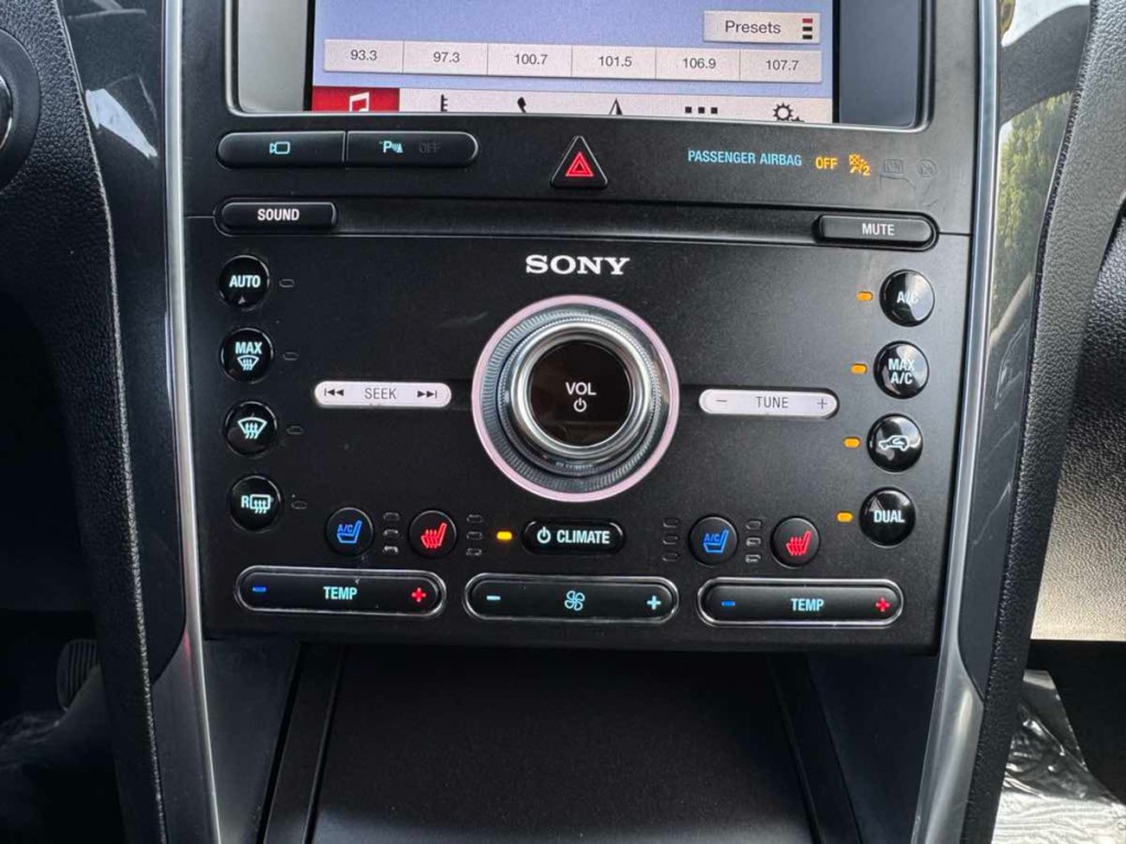 2019 Ford Explorer Image 32