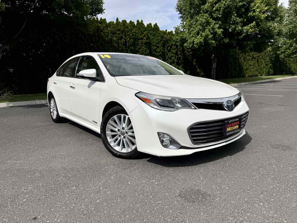 2014 Toyota Avalon Image 2