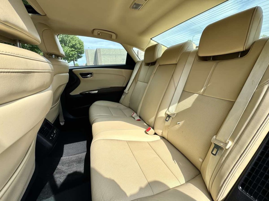 2014 Toyota Avalon Image 15