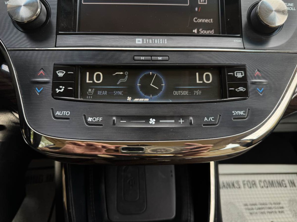 2014 Toyota Avalon Image 30