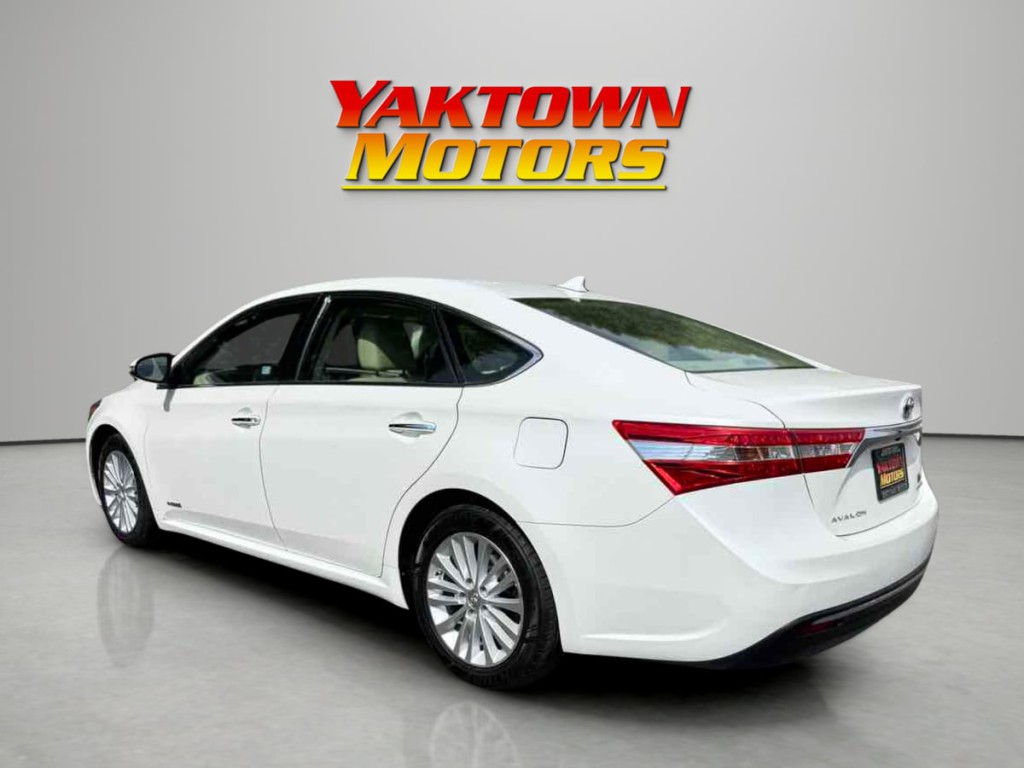 2014 Toyota Avalon Image 8