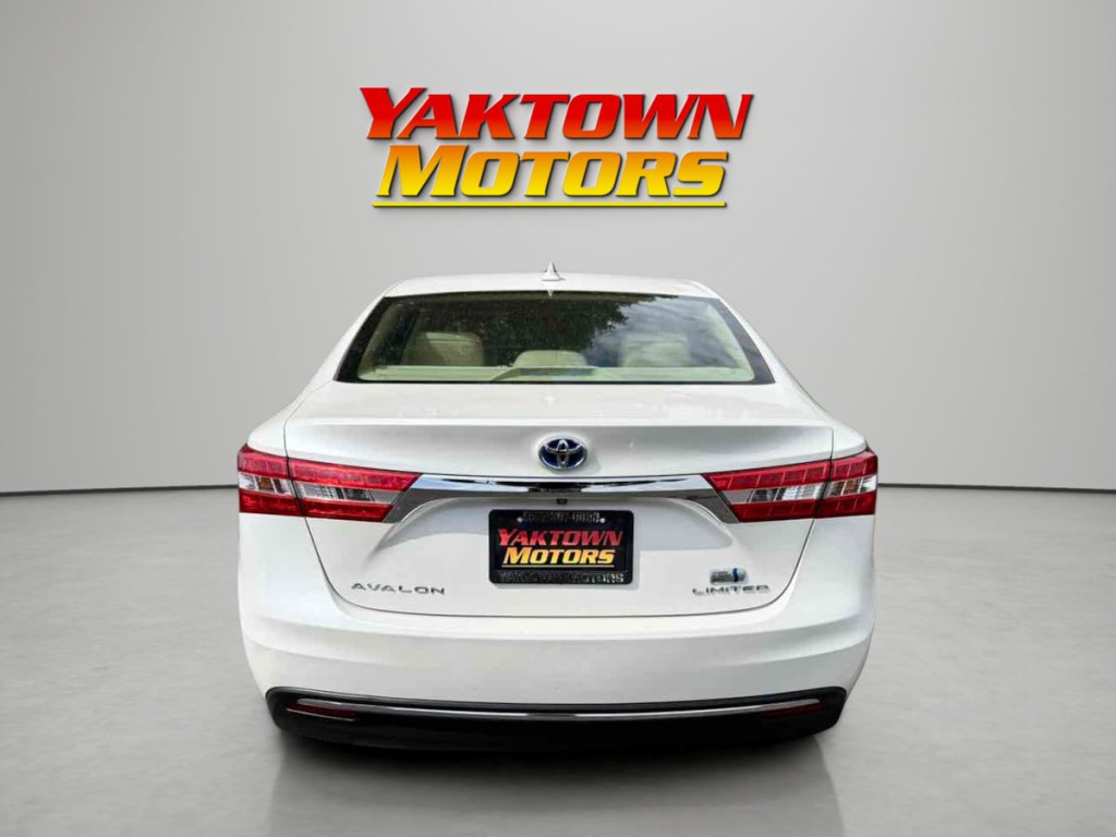 2014 Toyota Avalon Image 9