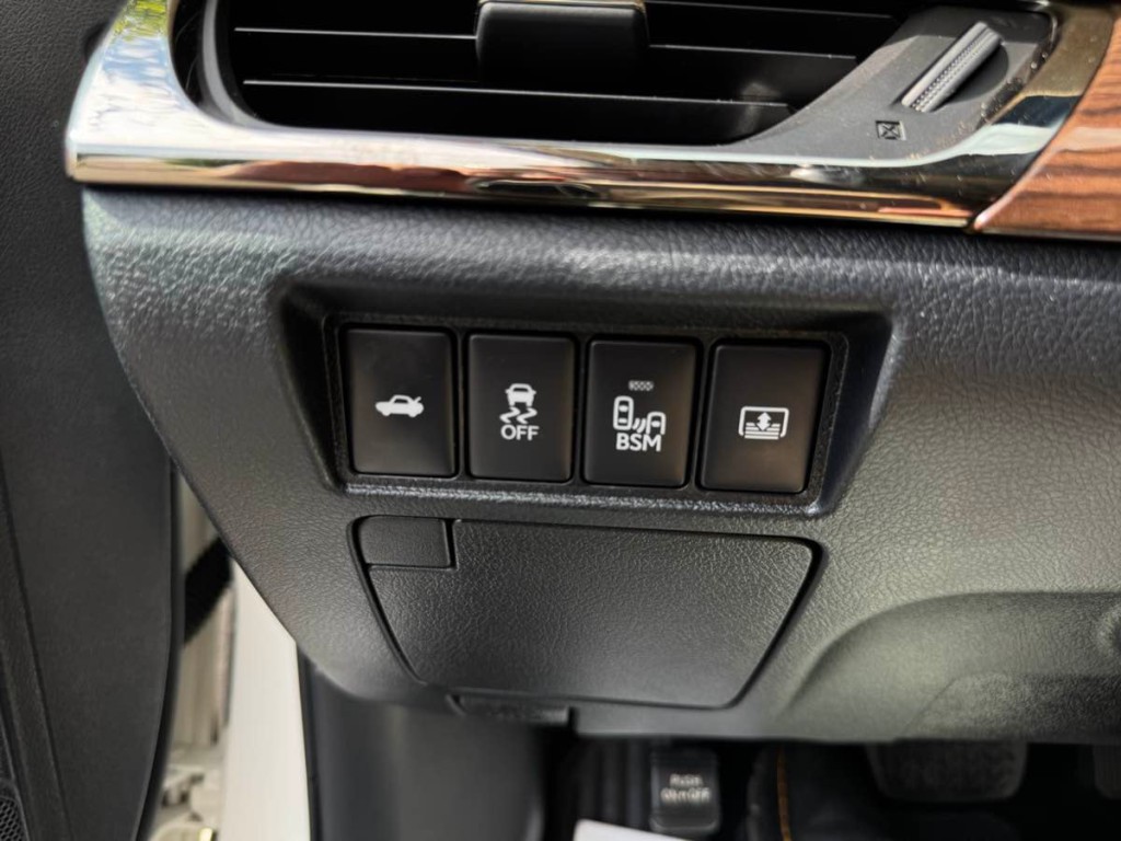 2014 Toyota Avalon Image 22