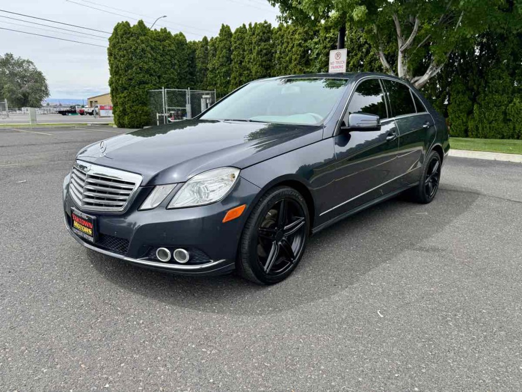 2011 Mercedes-Benz E-Class Image 6