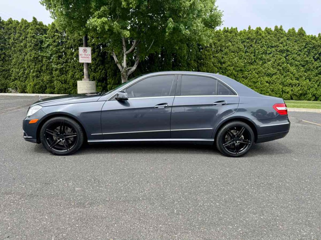 2011 Mercedes-Benz E-Class Image 7