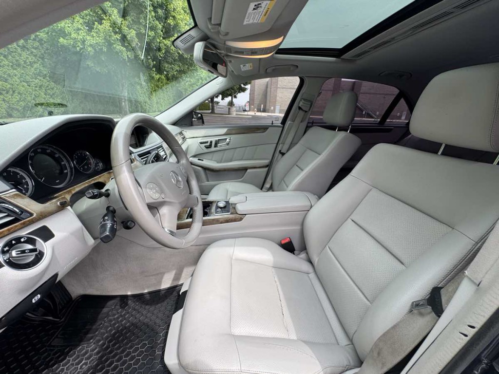 2011 Mercedes-Benz E-Class Image 14