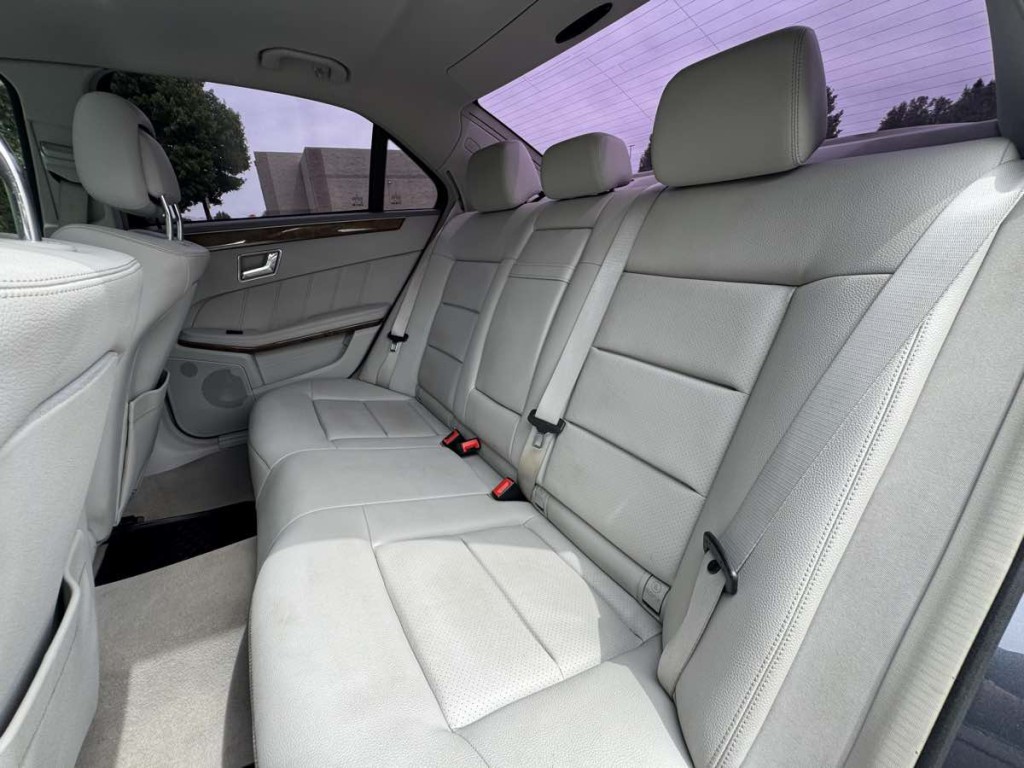 2011 Mercedes-Benz E-Class Image 15