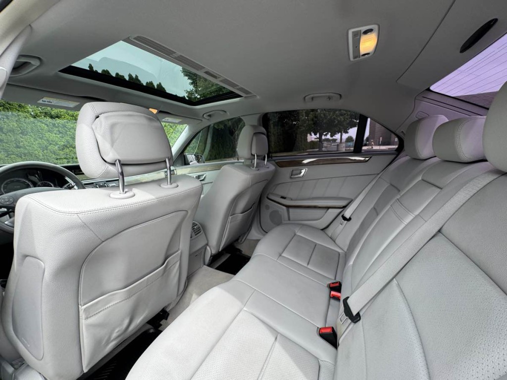 2011 Mercedes-Benz E-Class Image 16