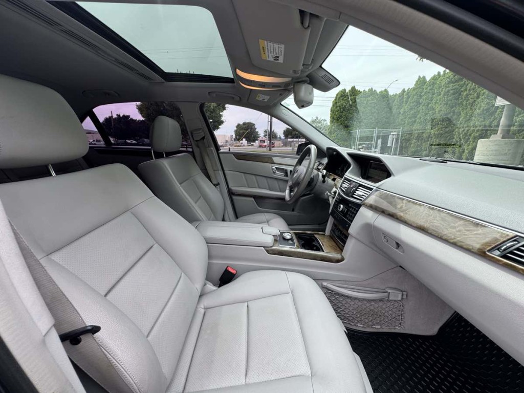 2011 Mercedes-Benz E-Class Image 20