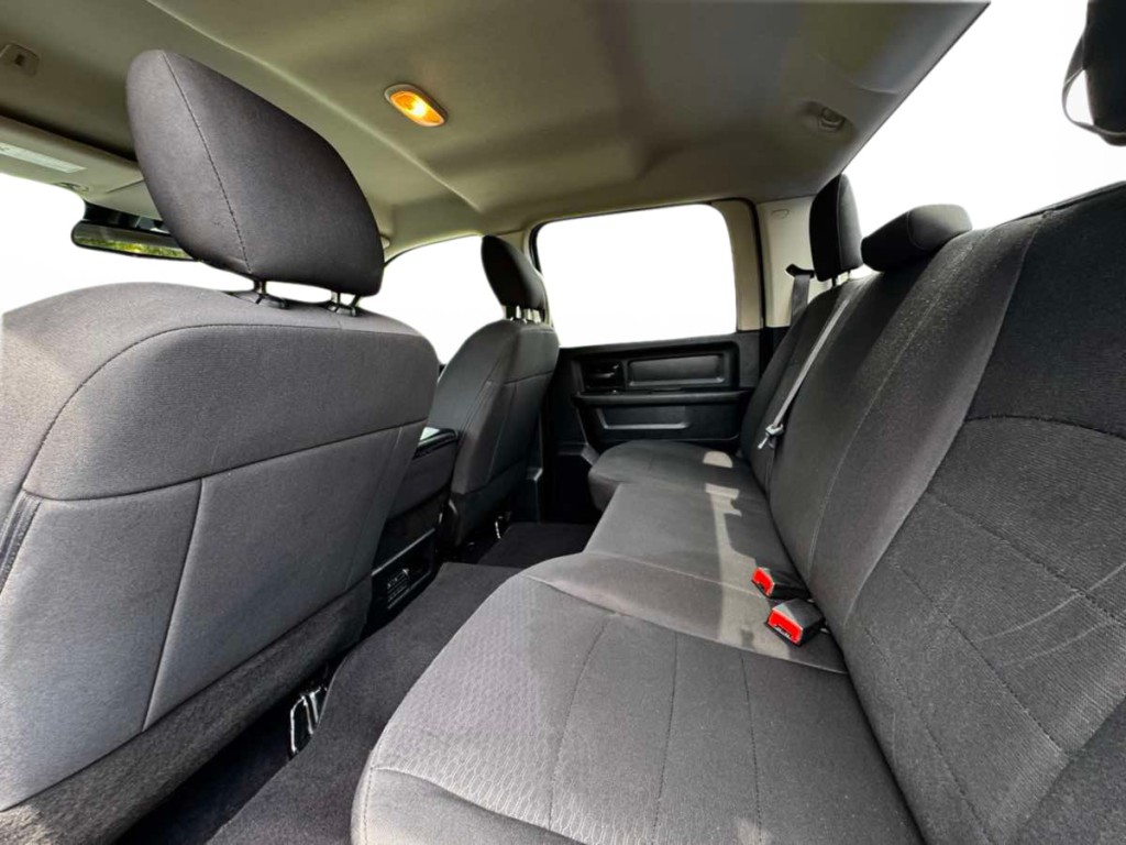 2019 RAM 1500 Image 15