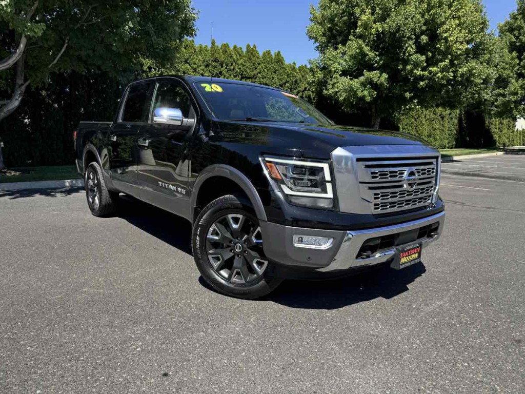 2020 Nissan Titan Image 2