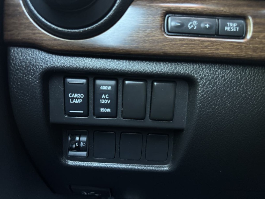 2020 Nissan Titan Image 28