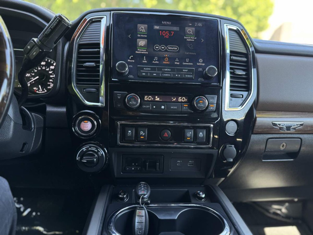2020 Nissan Titan Image 35