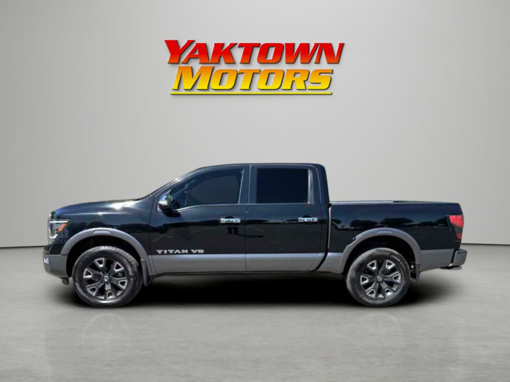 2020 Nissan Titan Image 8