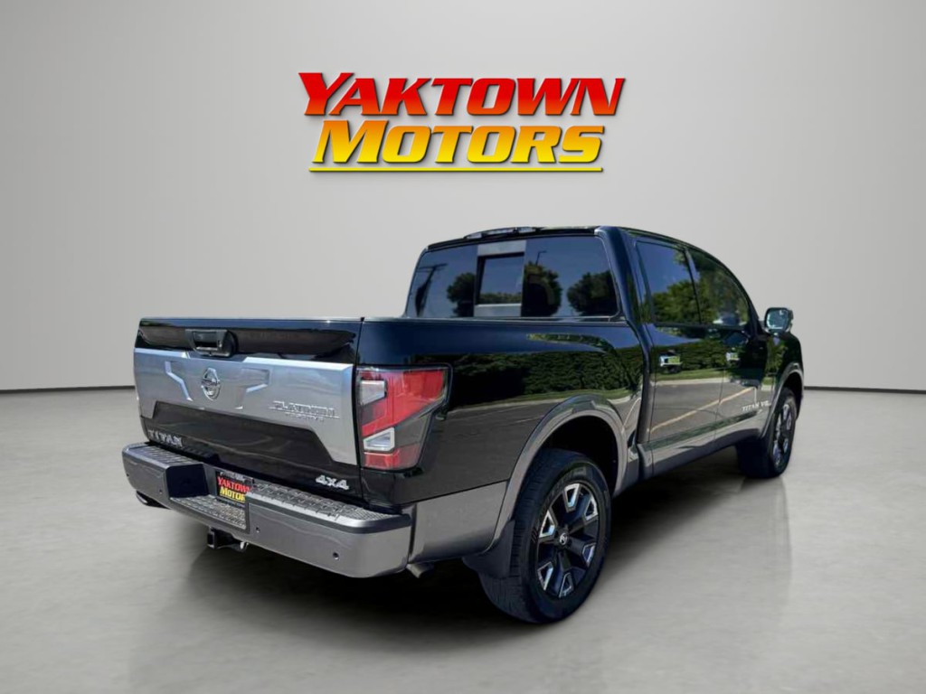 2020 Nissan Titan Image 12