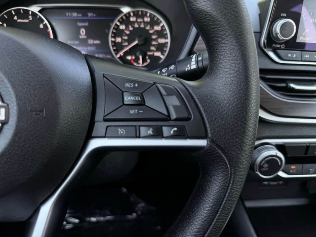 2024 Nissan Altima Image 23