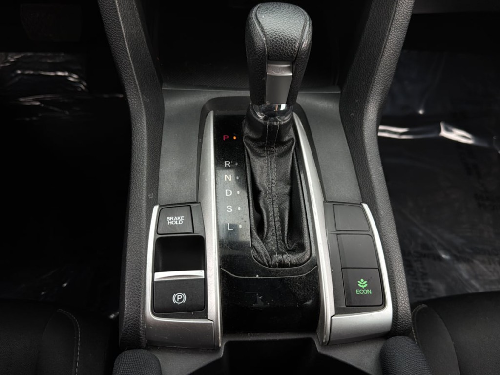 2017 Honda Civic Image 18
