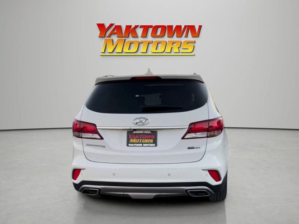 2017 Hyundai Santa Fe Image 6