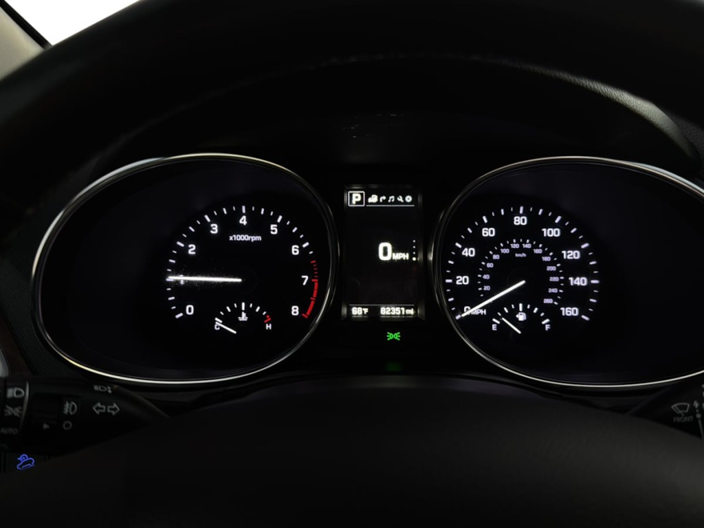 2017 Hyundai Santa Fe Image 20