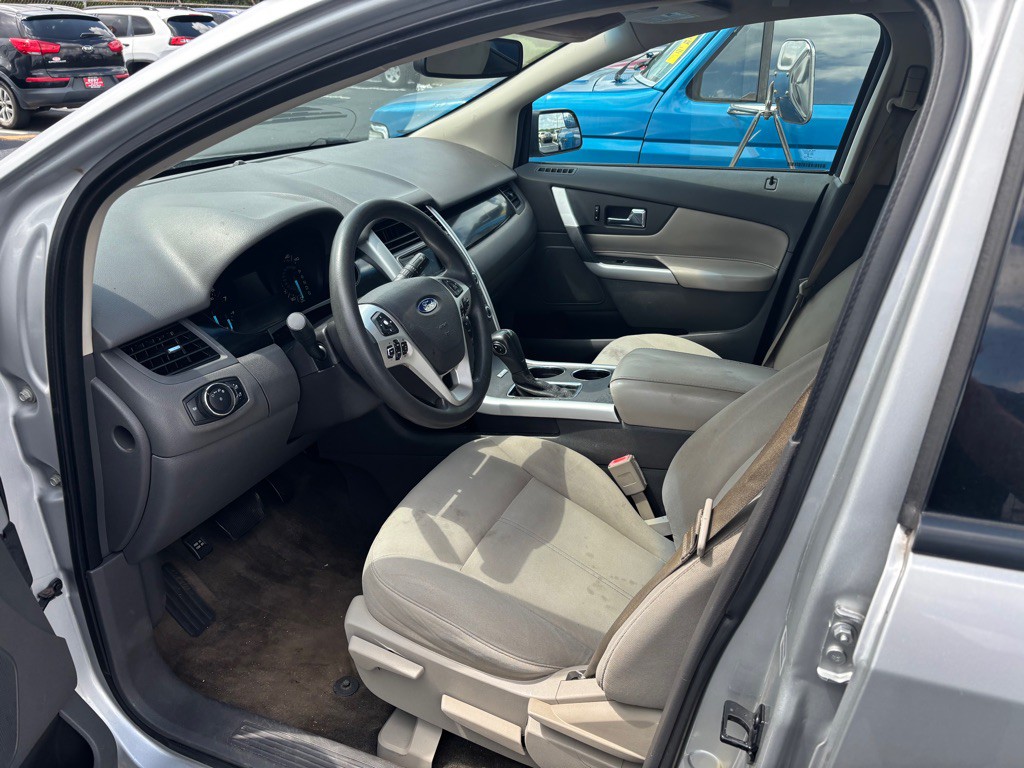 2013 Ford Edge Image 2
