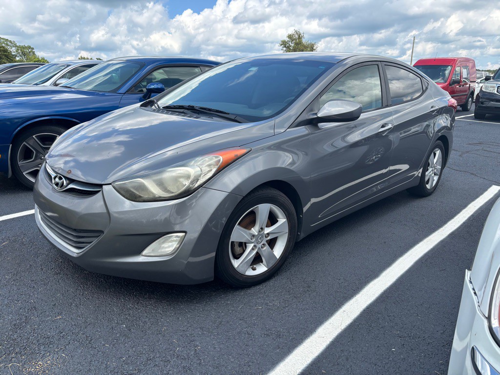 2013 Hyundai Elantra Image 2
