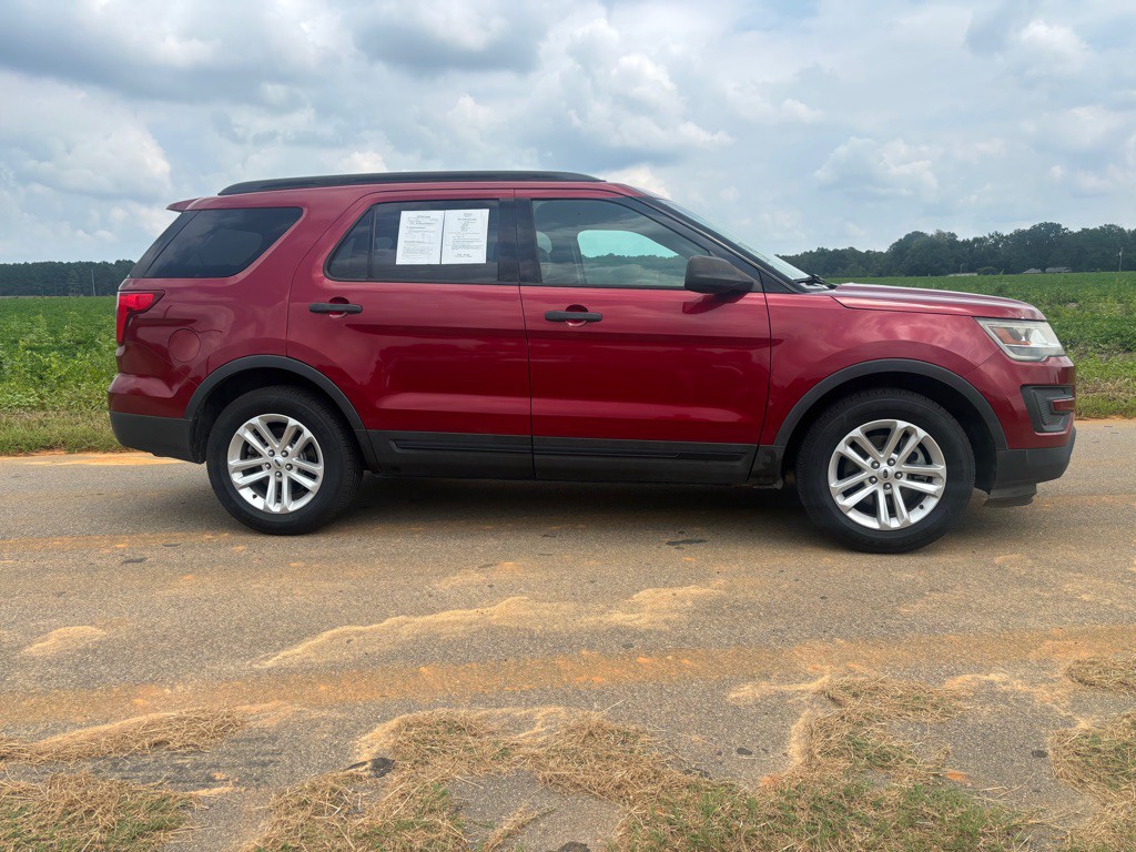 2017 Ford Explorer Image 4