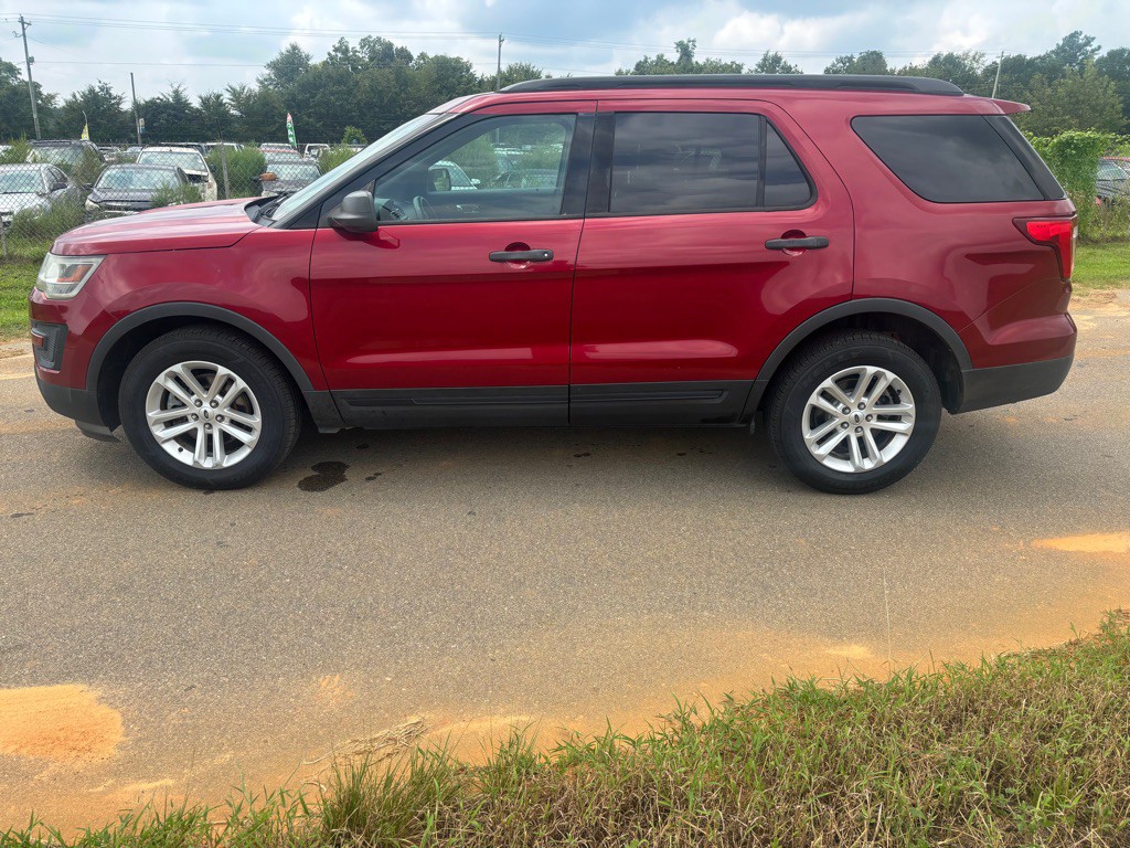 2017 Ford Explorer Image 8