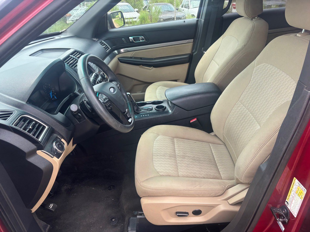 2017 Ford Explorer Image 11