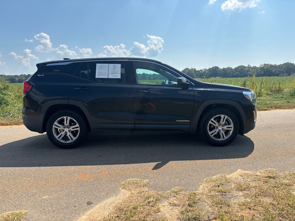 2018 GMC Terrain Image 3