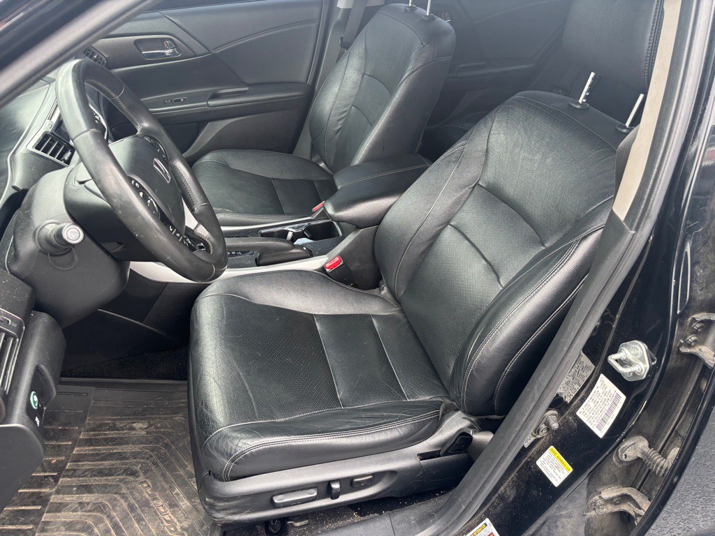 2015 Honda Accord Image 9