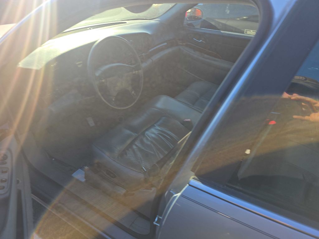 2004 Buick LeSabre Image 2