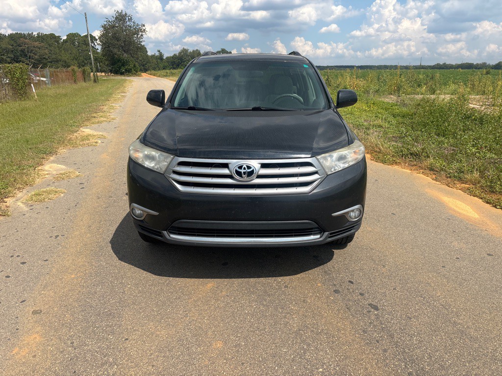 2011 Toyota Highlander Image 1