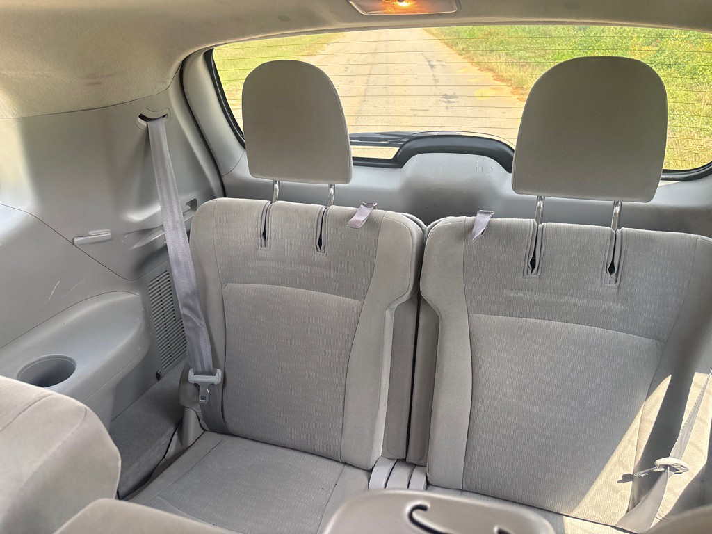2011 Toyota Highlander Image 12