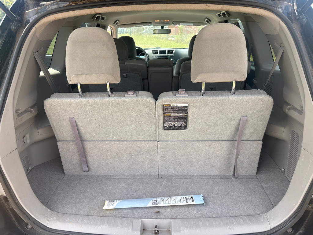 2011 Toyota Highlander Image 13
