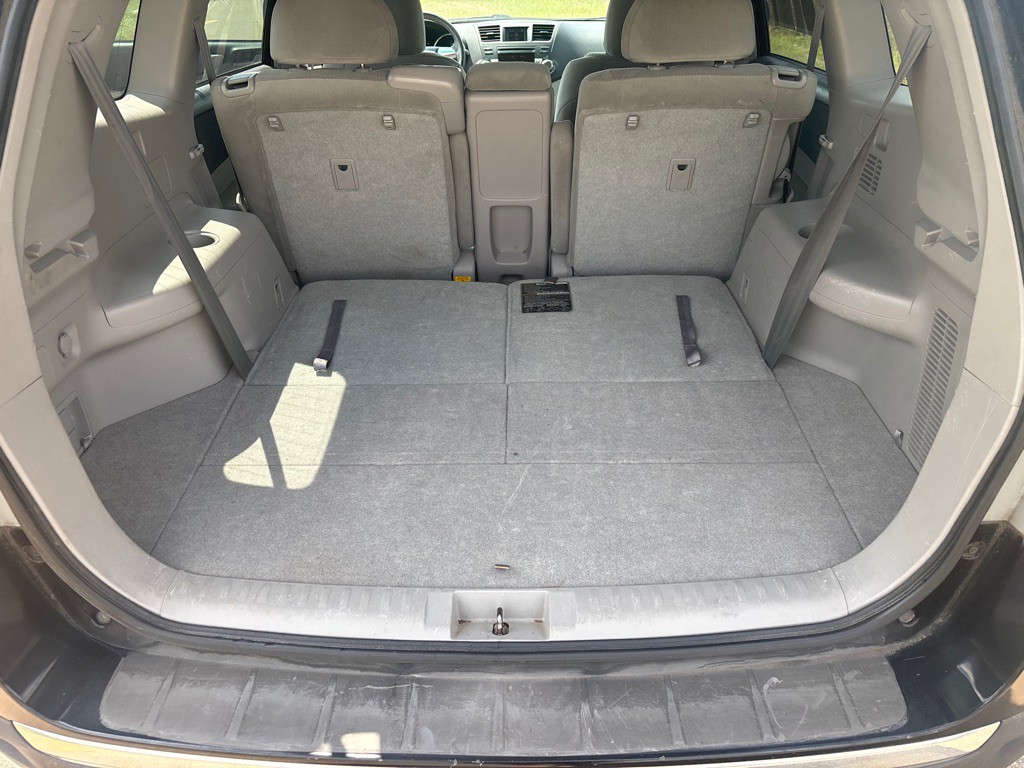 2011 Toyota Highlander Image 14