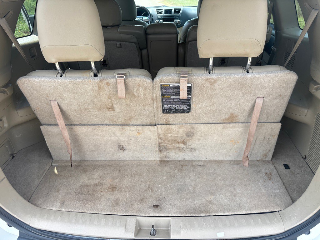 2012 Toyota Highlander Image 14