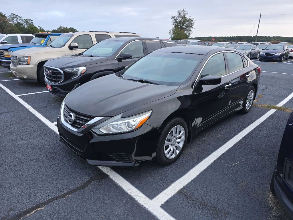 2017 Nissan Altima Image 1