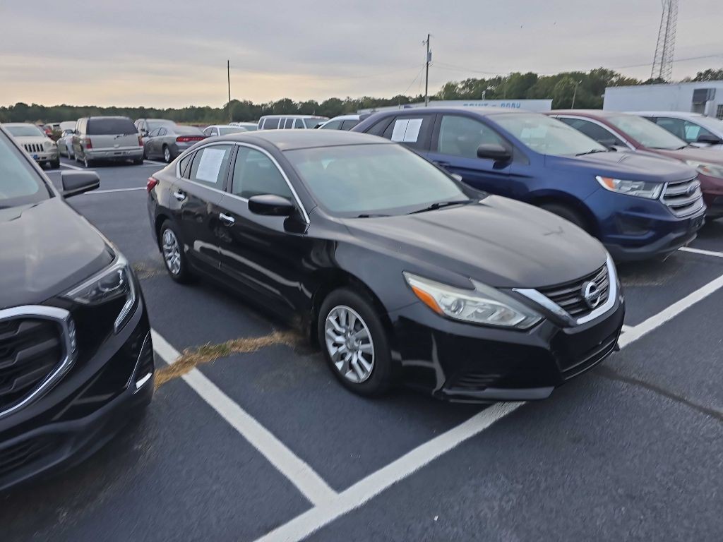 2017 Nissan Altima Image 3