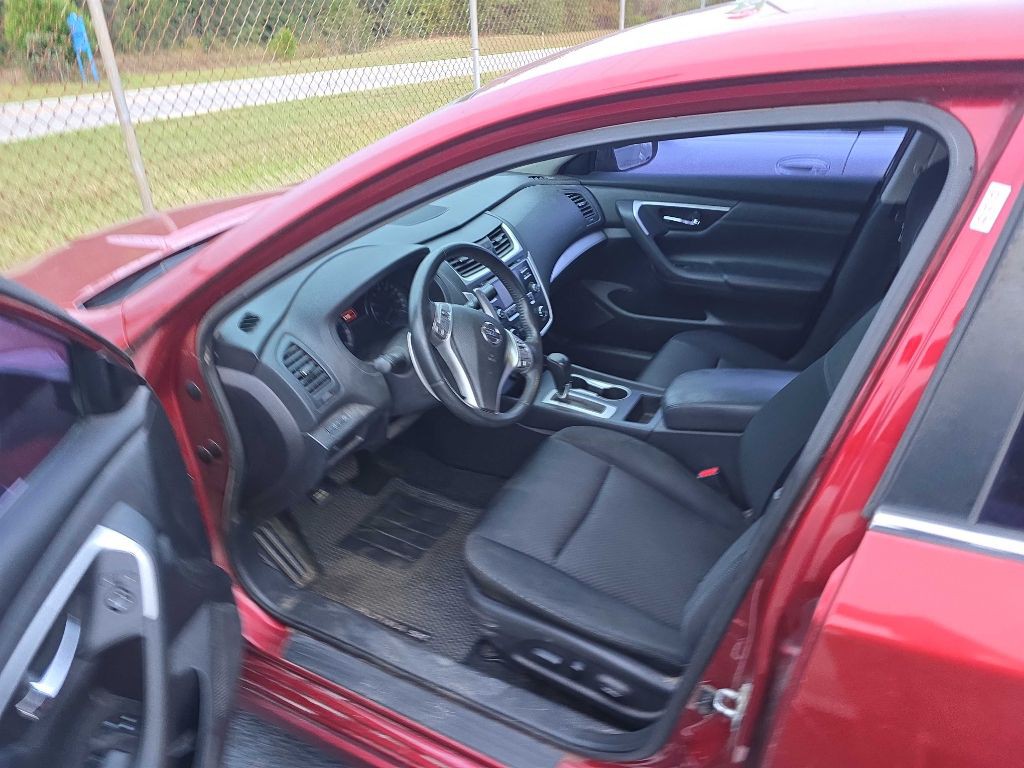 2016 Nissan Altima Image 5