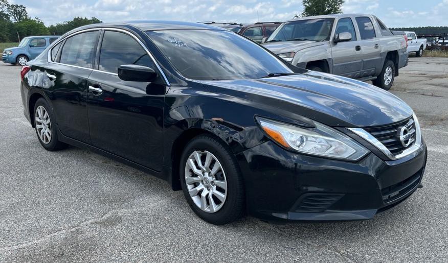 2016 Nissan Altima Image 2