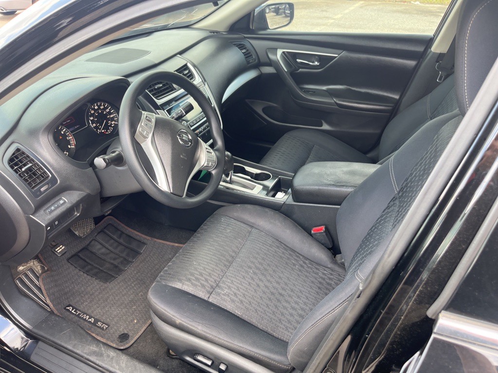 2016 Nissan Altima Image 5