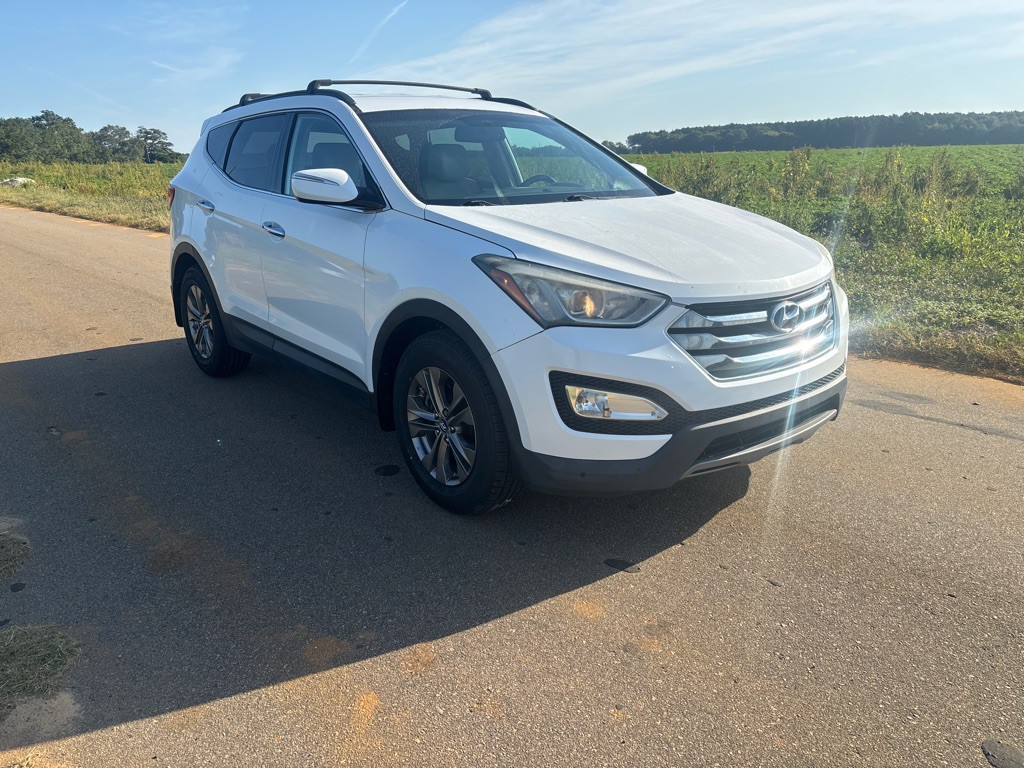2013 Hyundai Santa Fe Sport Image 2