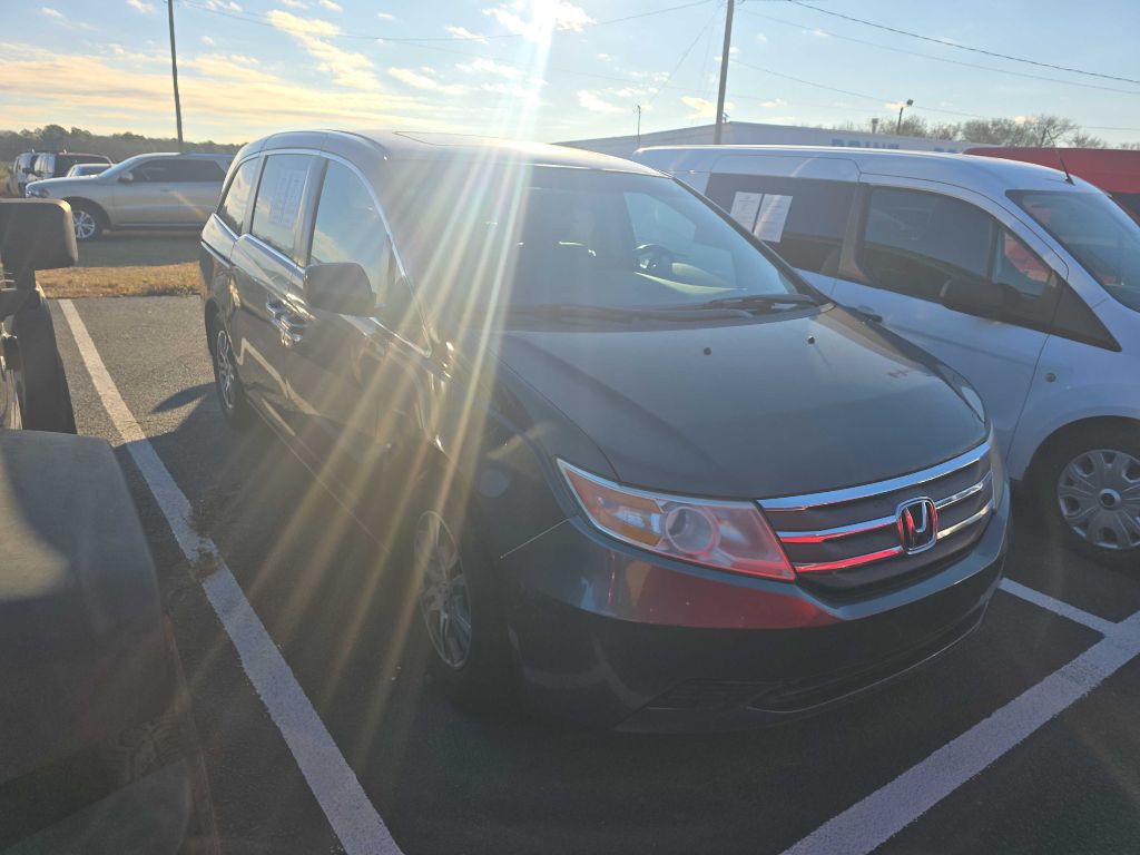 2012 Honda Odyssey Image 2