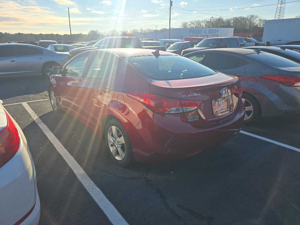 2013 Hyundai Elantra Image 5