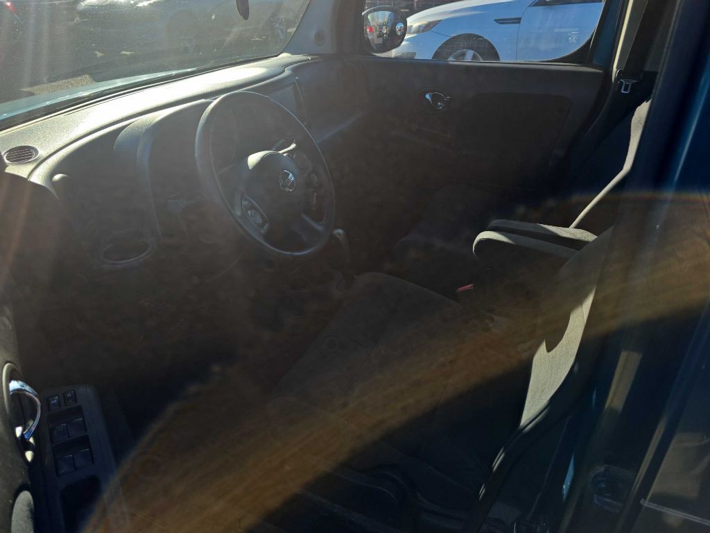 2014 Nissan Cube Image 2